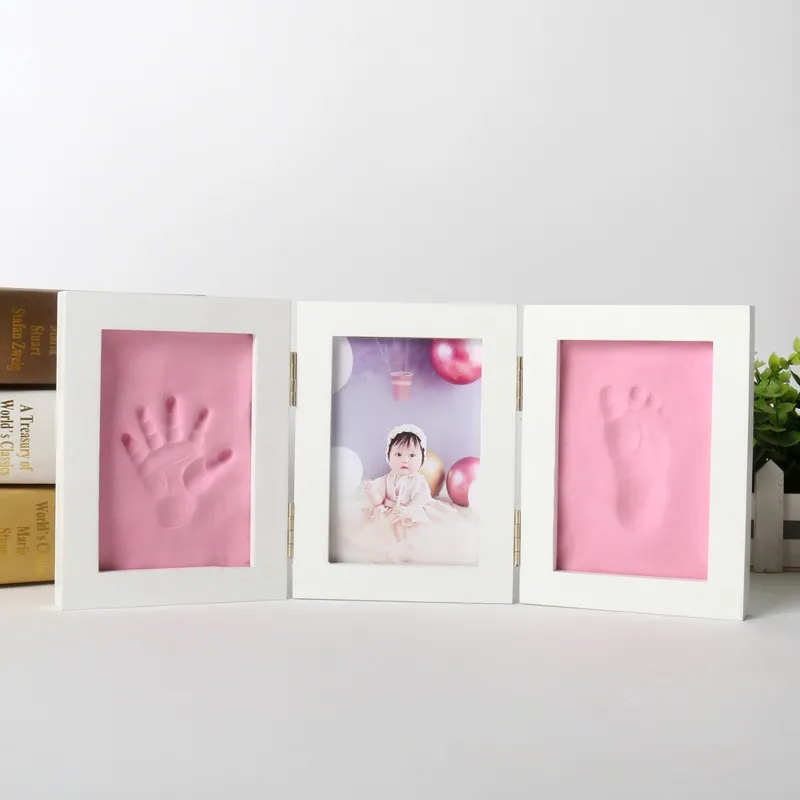 Newborn Baby Handprints and Fo - Baby Nursery Picture Frames 评论和价格